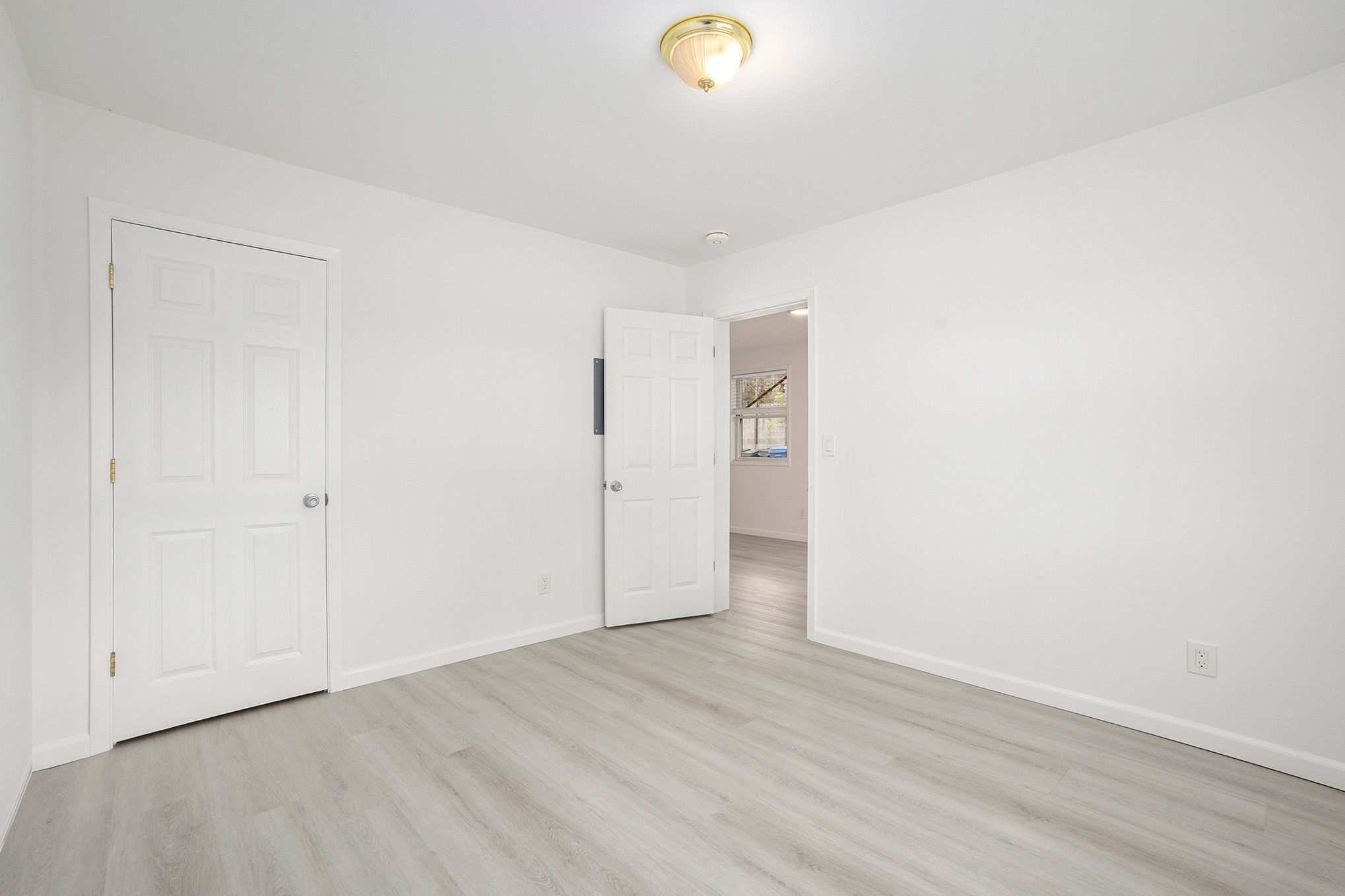 1712 Stanton St - lower unit