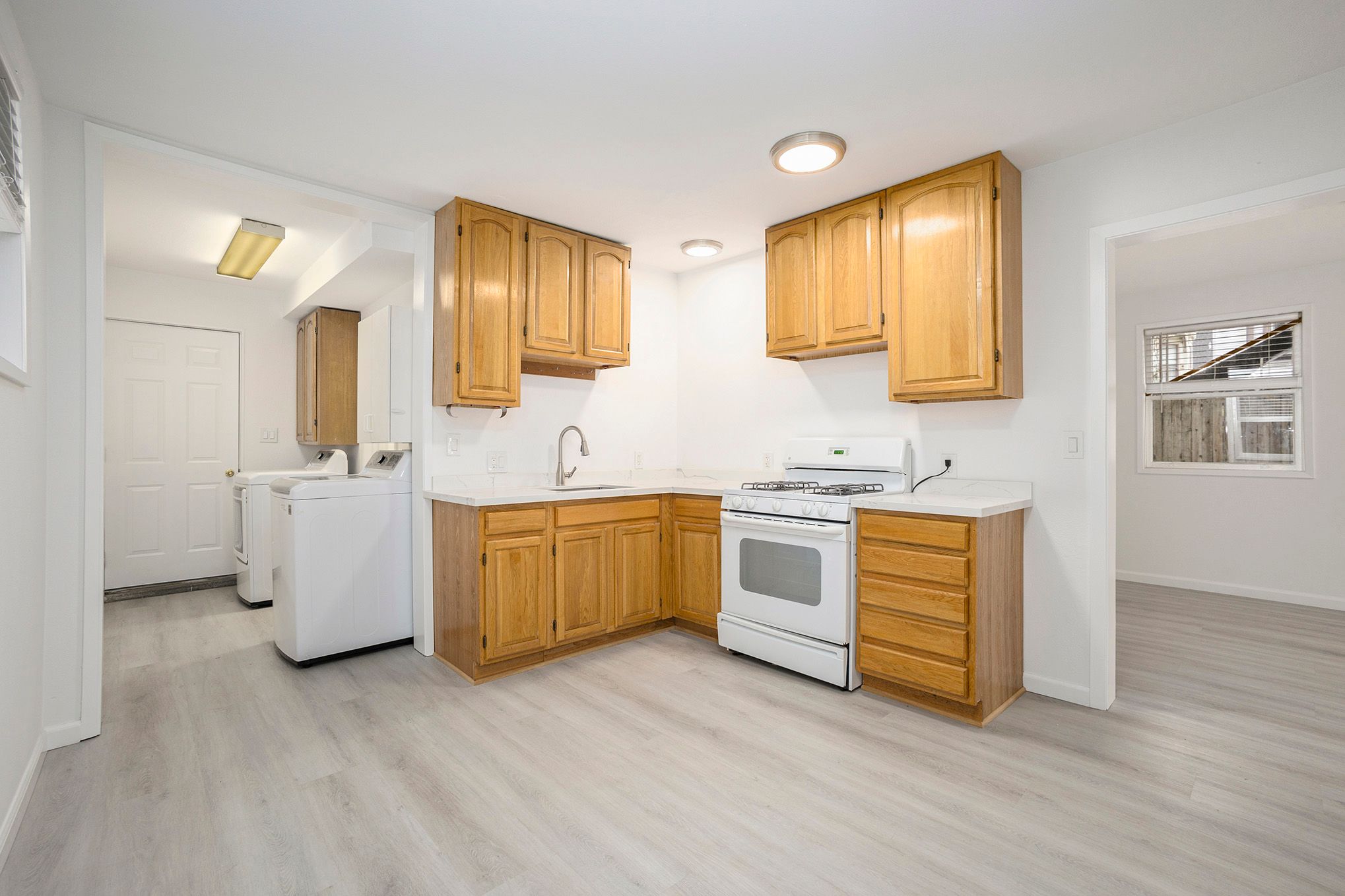 1712 Stanton St - lower unit