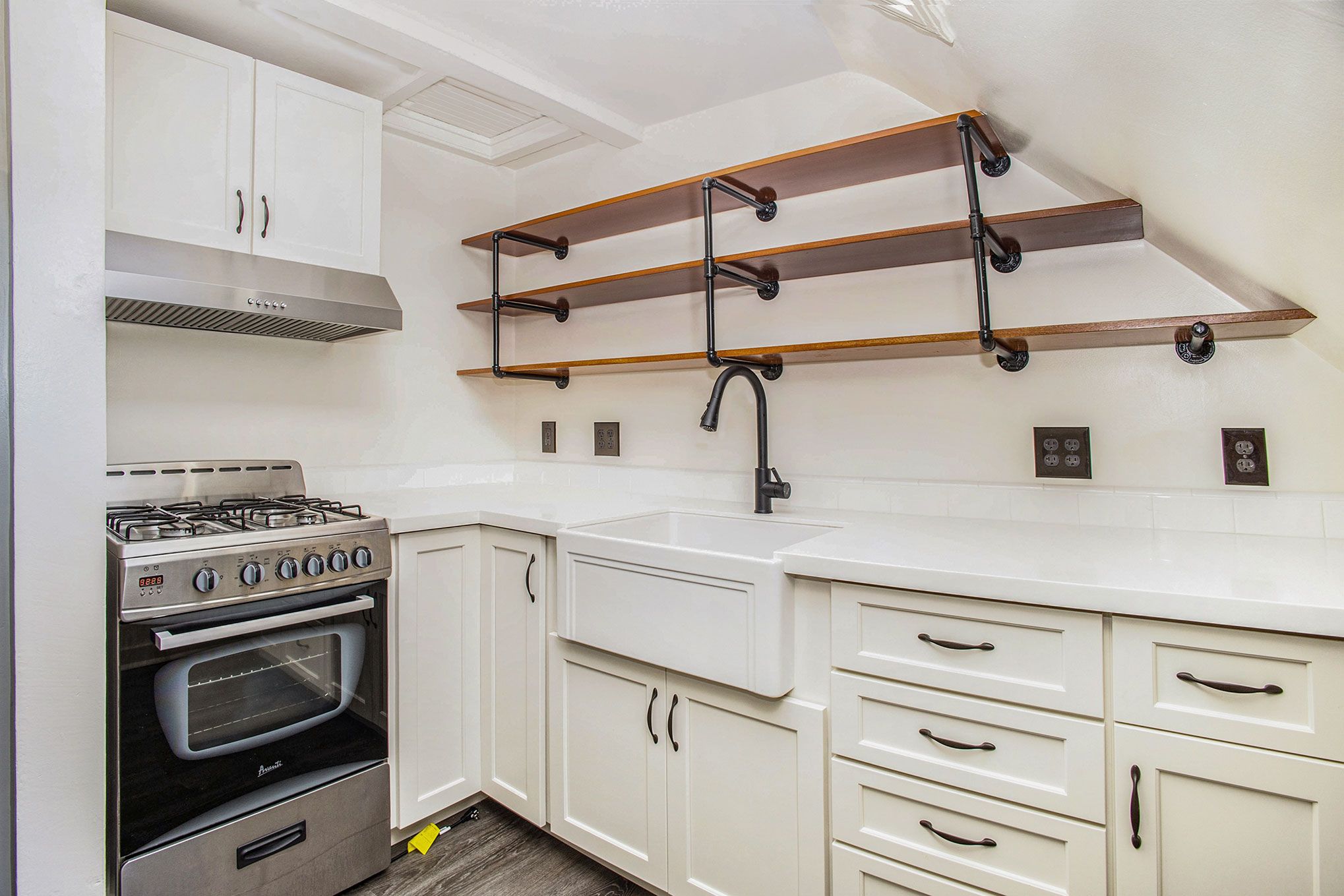 1236 Sherman St. #6
