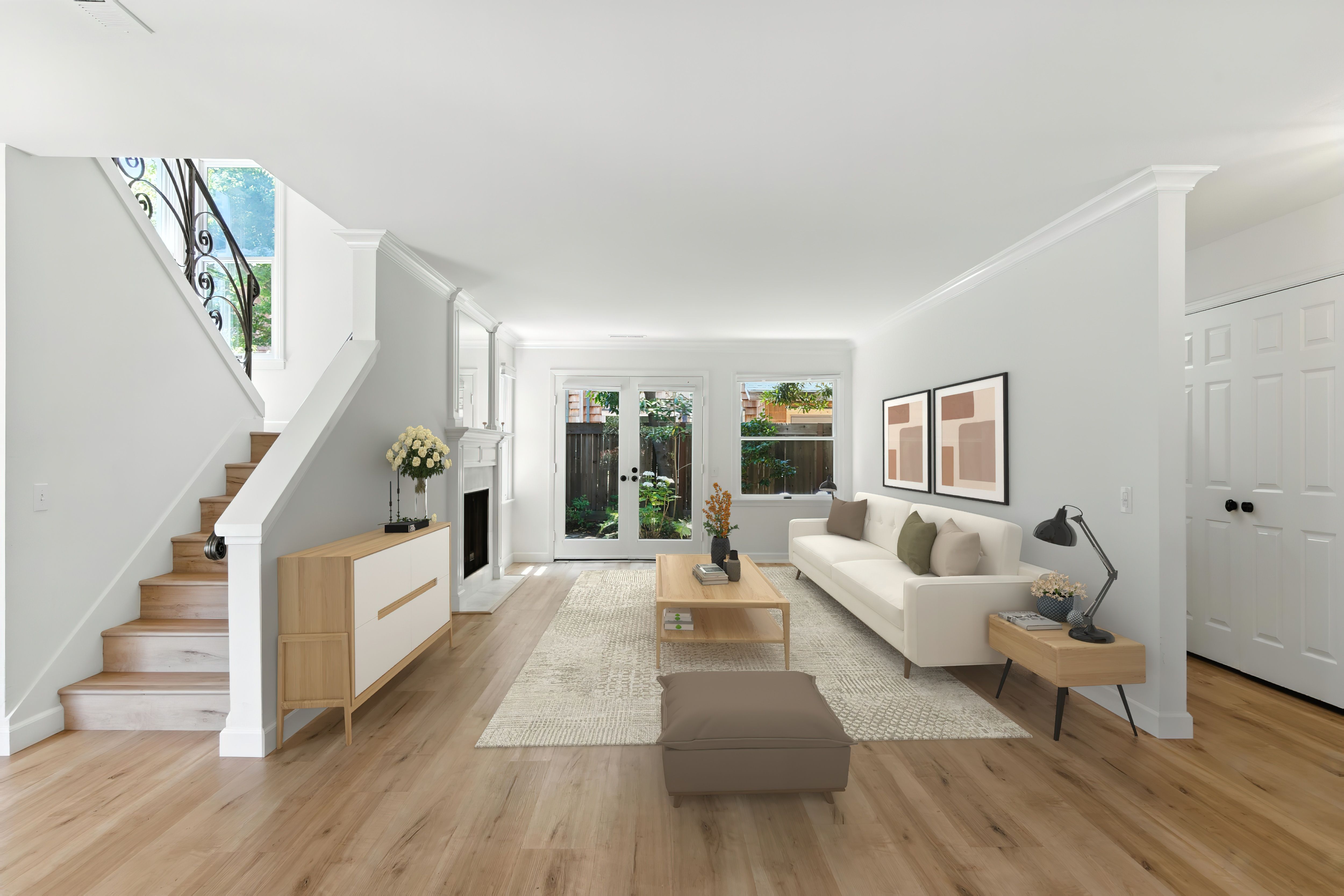 560 Centre Ct 