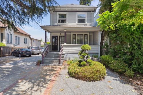 2117-19 Alameda Avenue