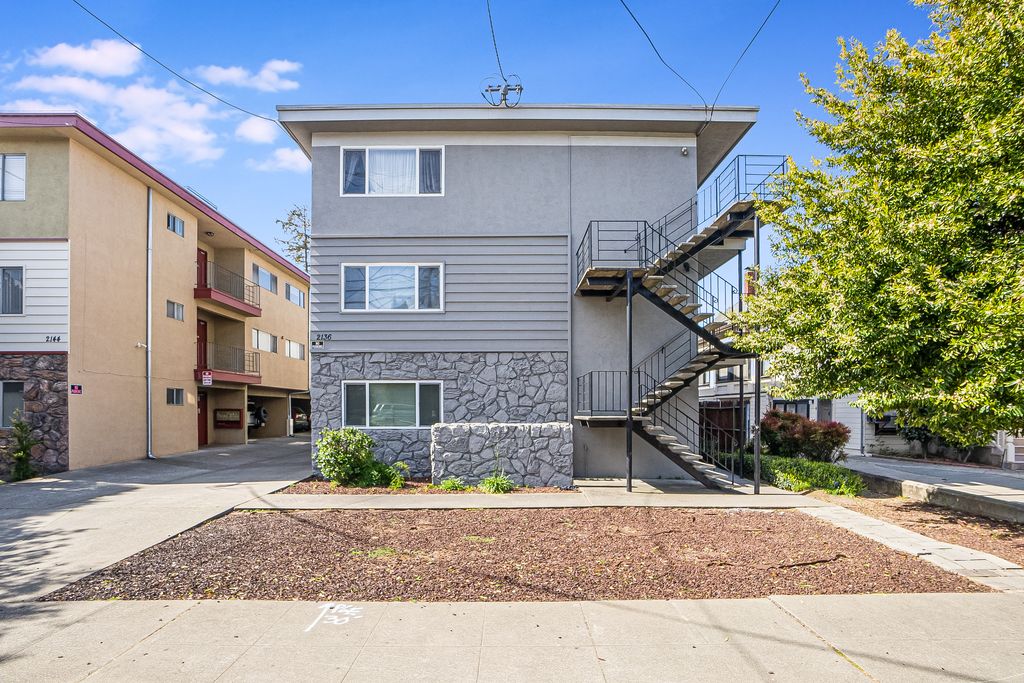 2136 Lincoln Ave #K