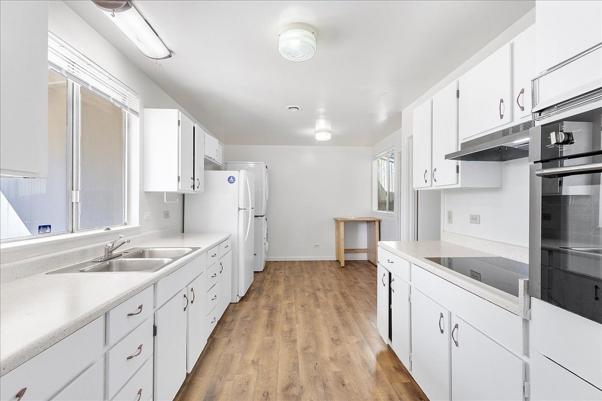 2820 Barbers Point Rd.