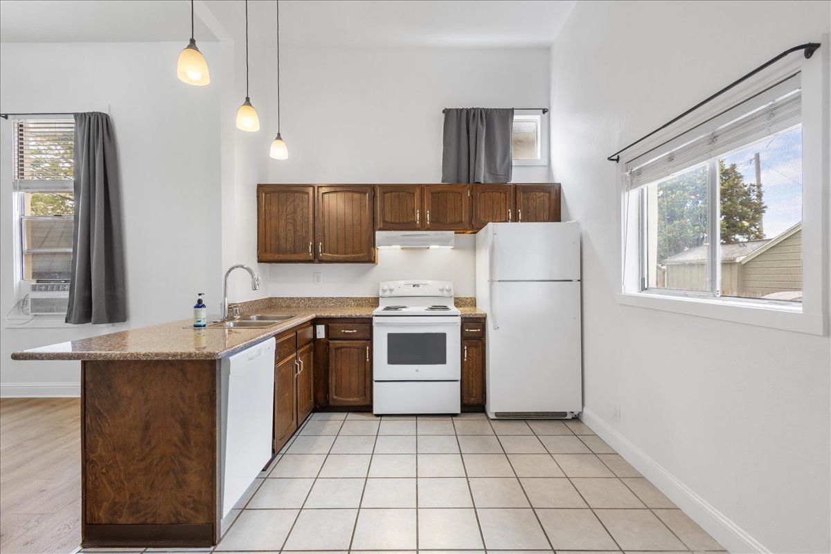 537 Central Ave #A