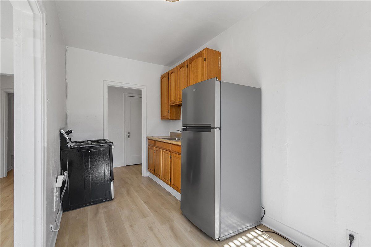 1829 6th Ave #101