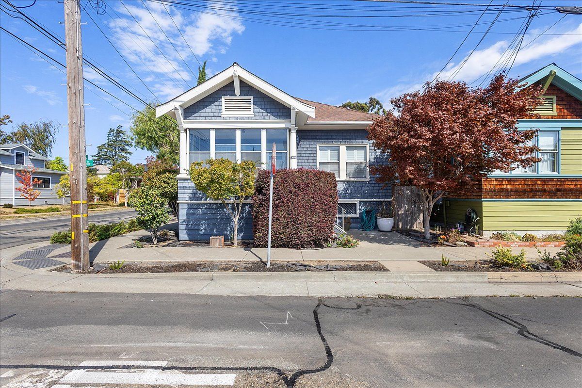 3225 Madison Street 