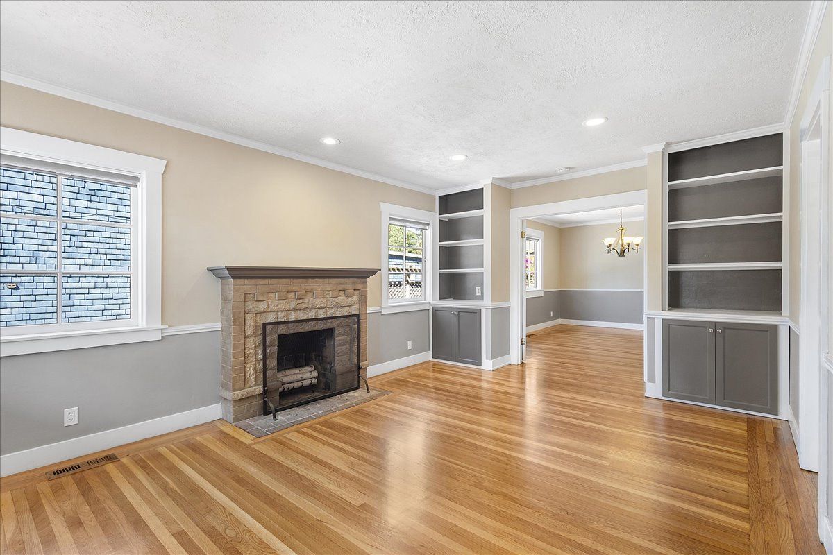 3229 Central Ave 
