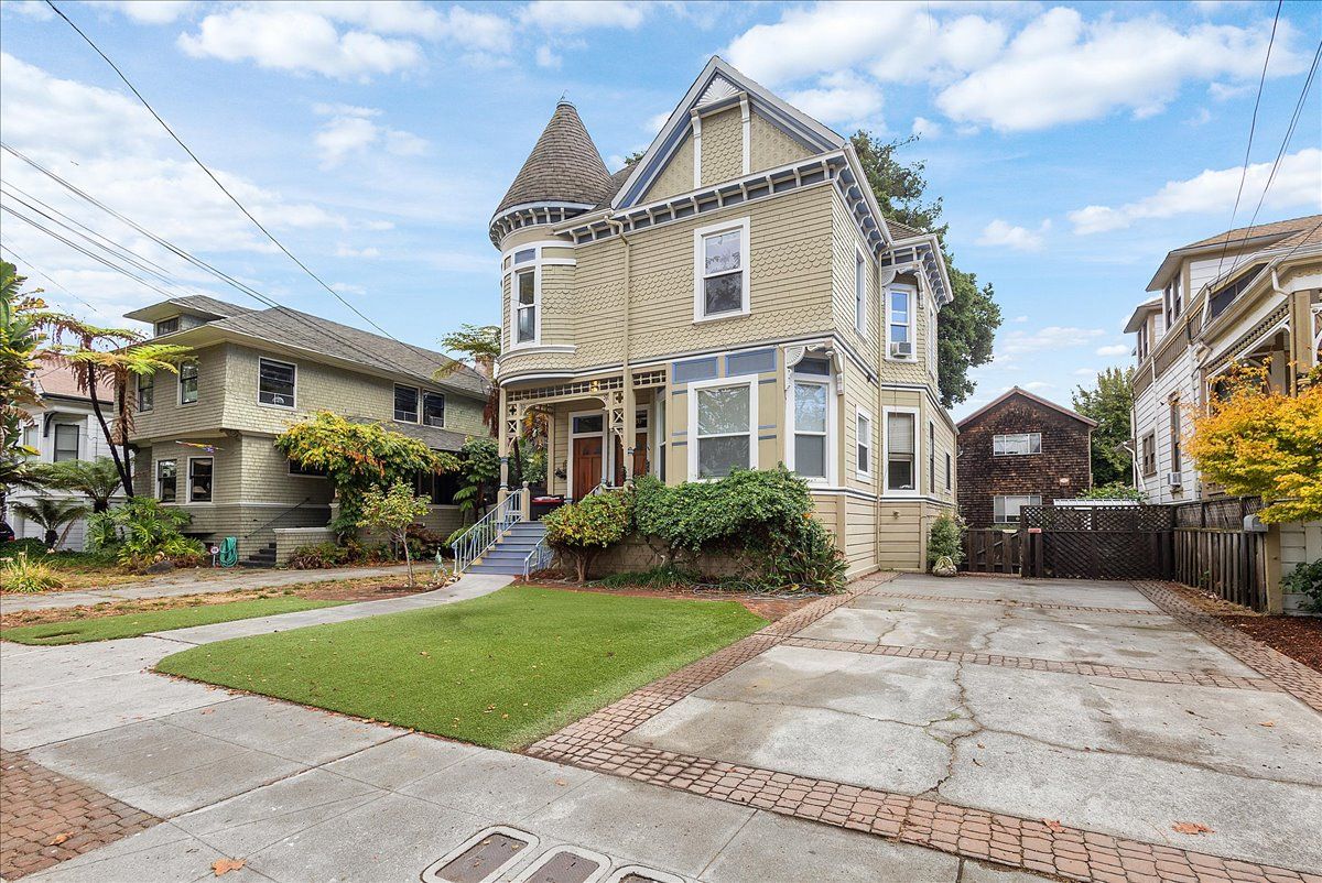 1228 Park Ave 