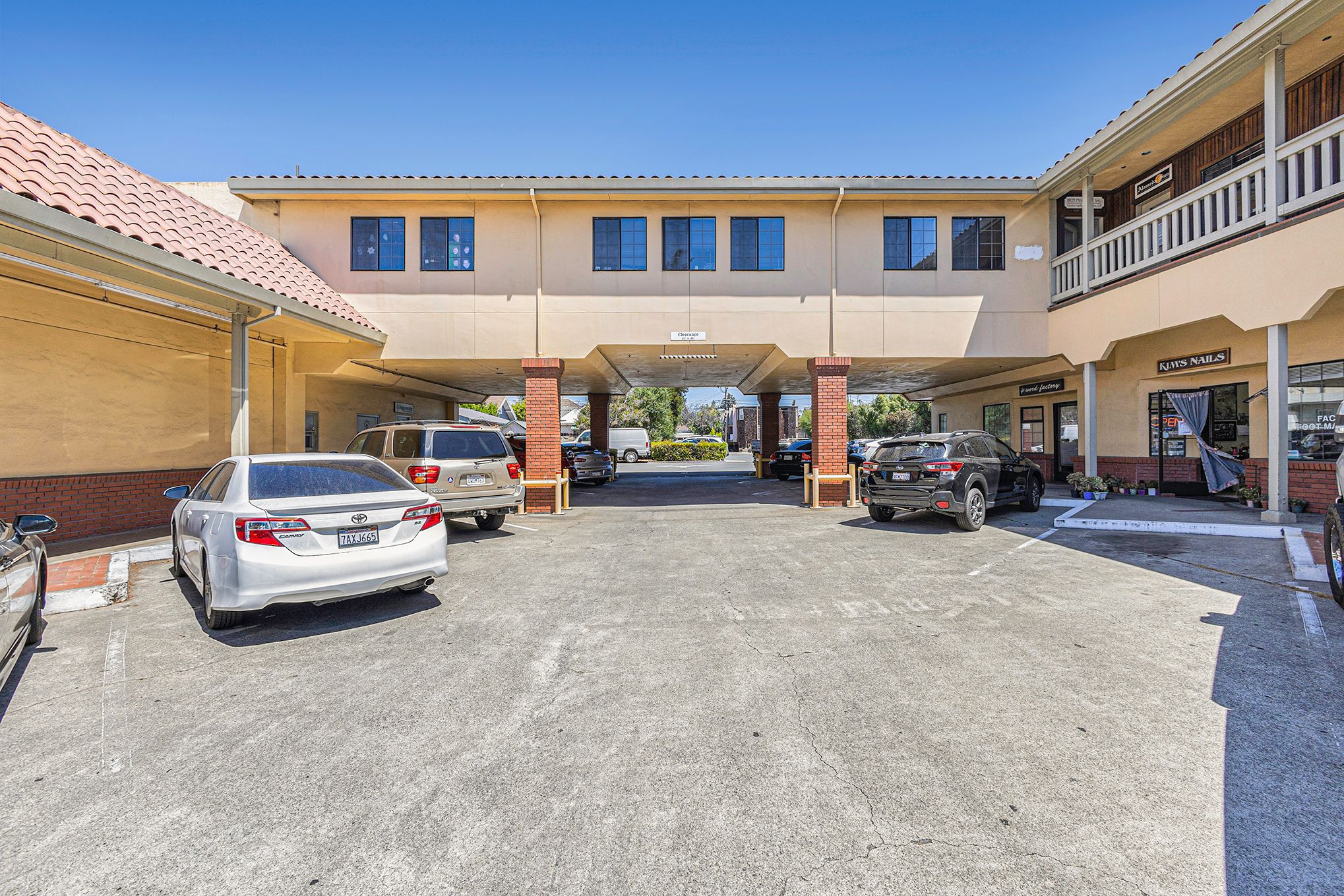 3215 Encinal Ave #F