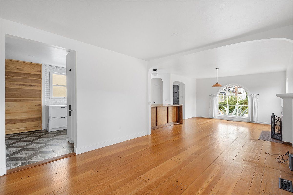 250 Lorraine Blvd