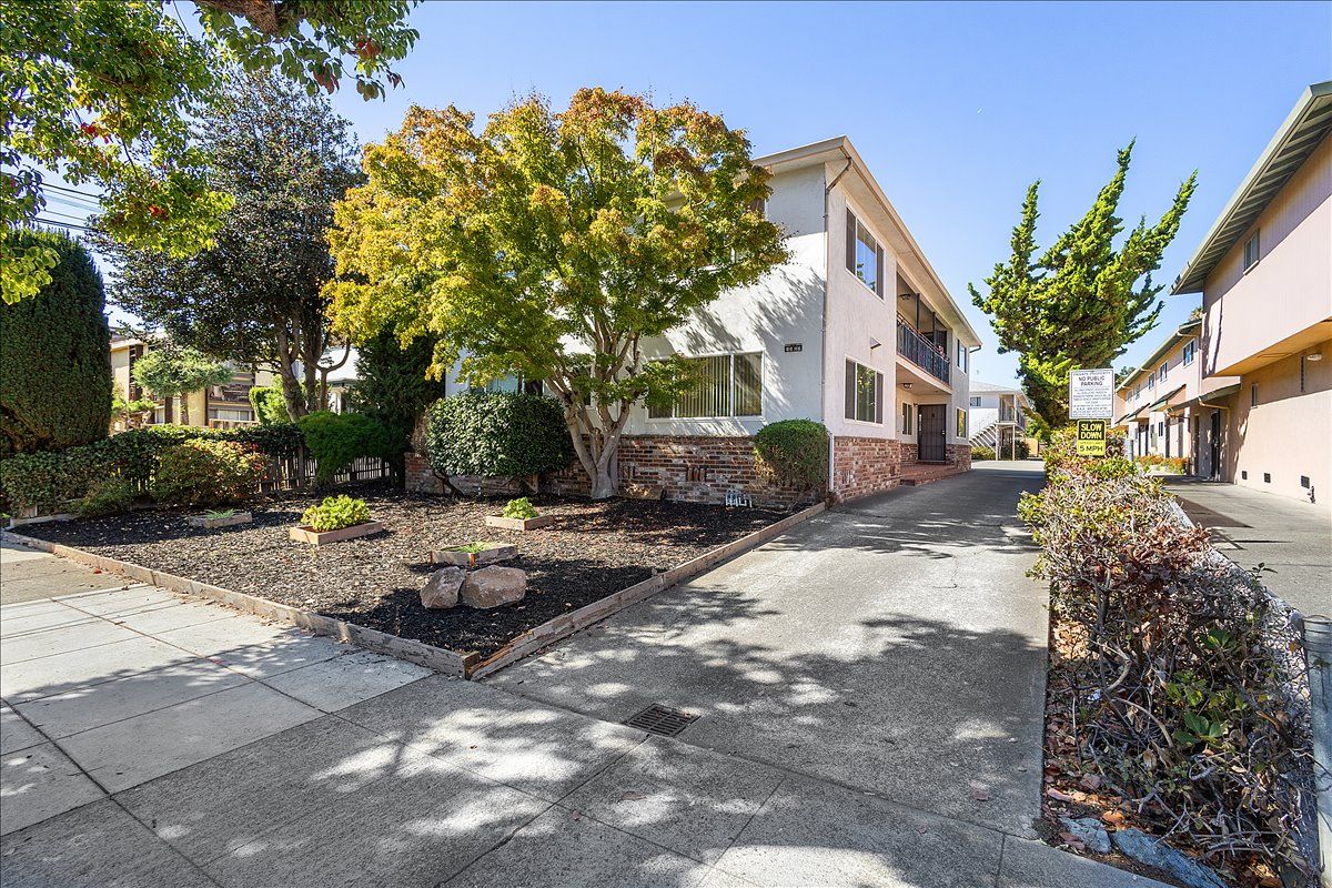 1337 Pearl Street #H