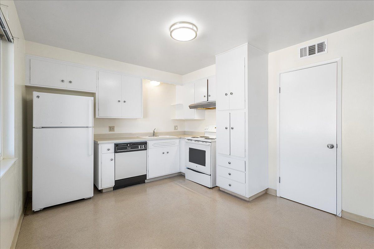 1337 Pearl Street #H