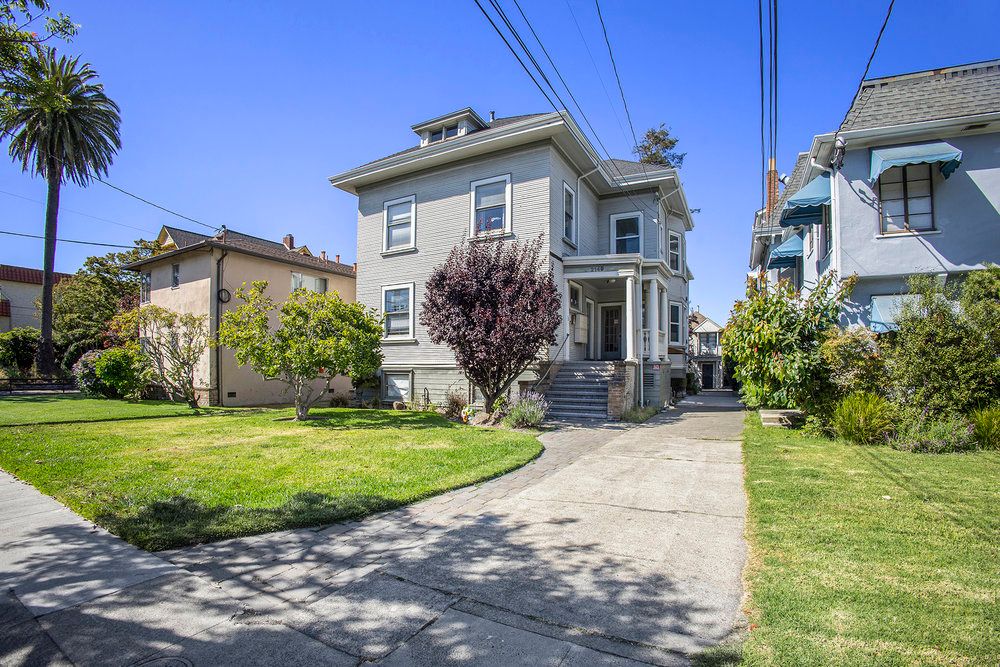 2149 Santa Clara Ave. #L