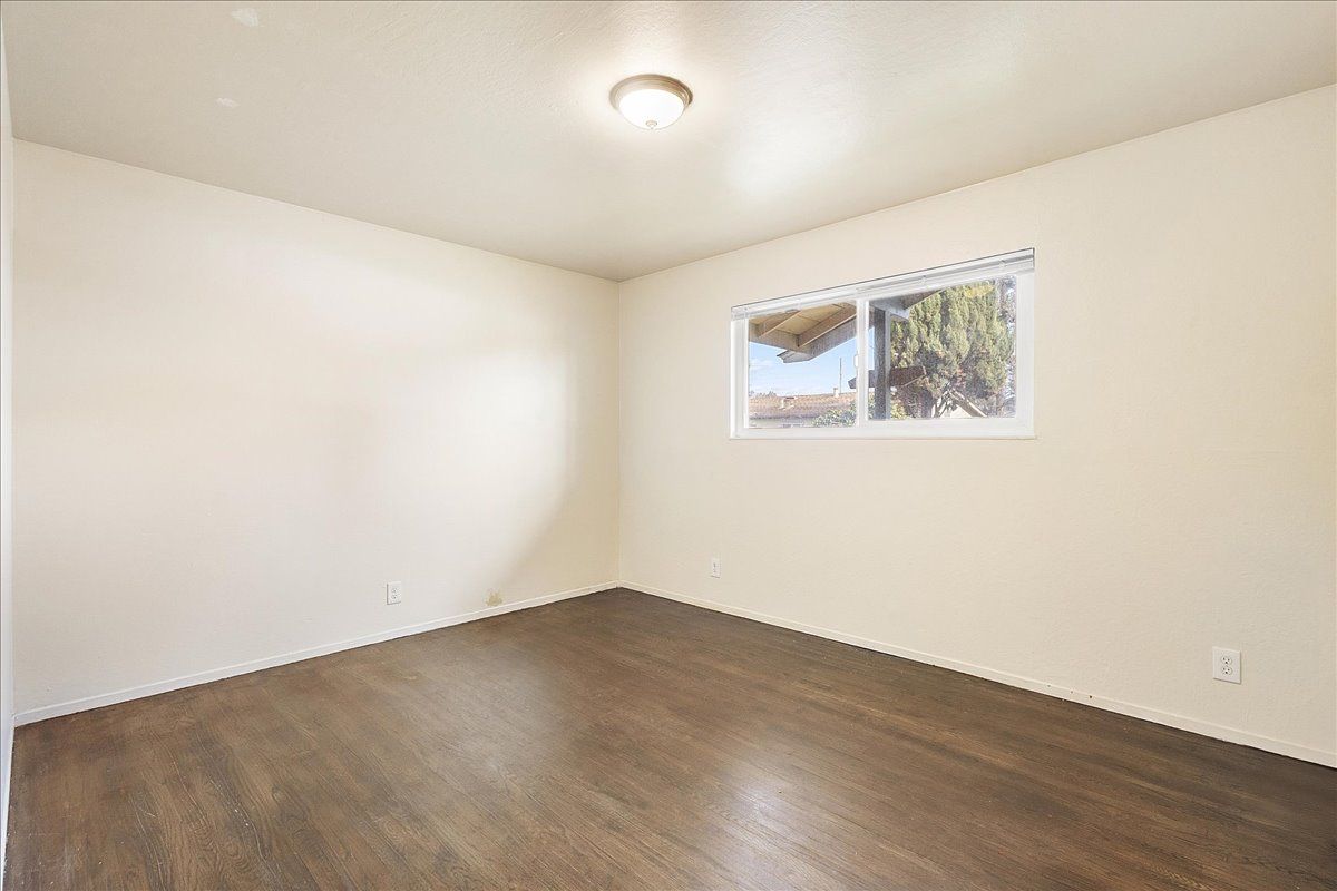 267 Flint Ct #5