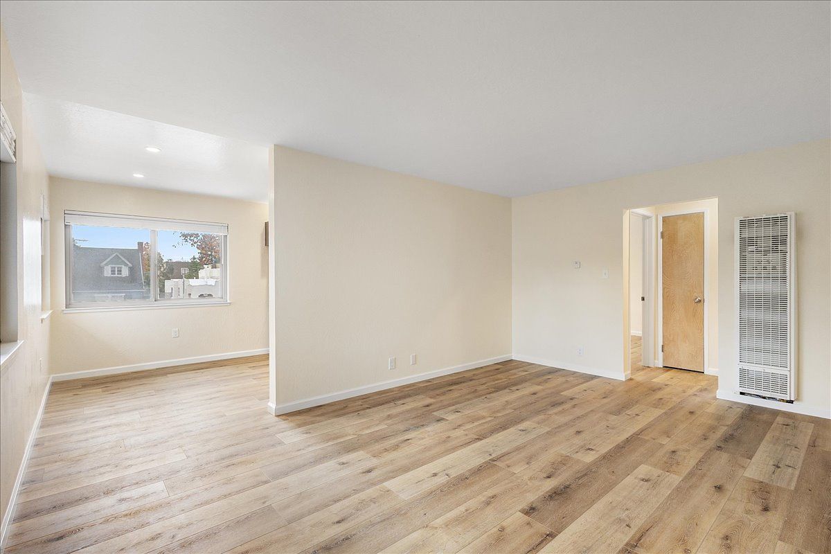 2015 Central Ave #E
