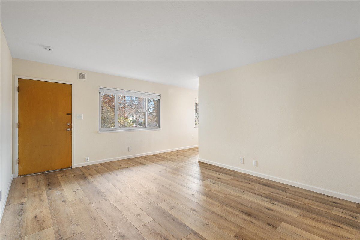 2015 Central Ave #E