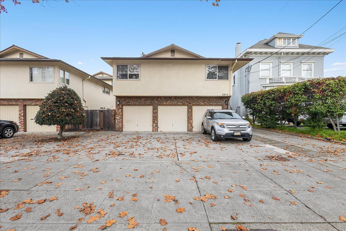 2015 Central Ave #E