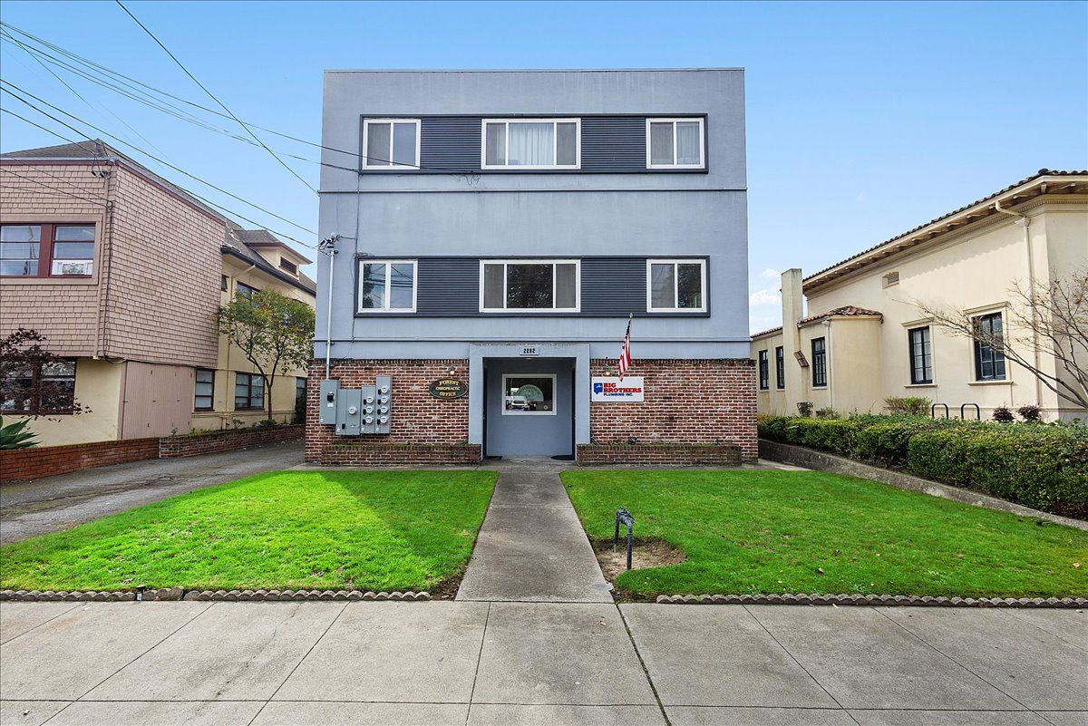 2234 Santa Clara Ave #A