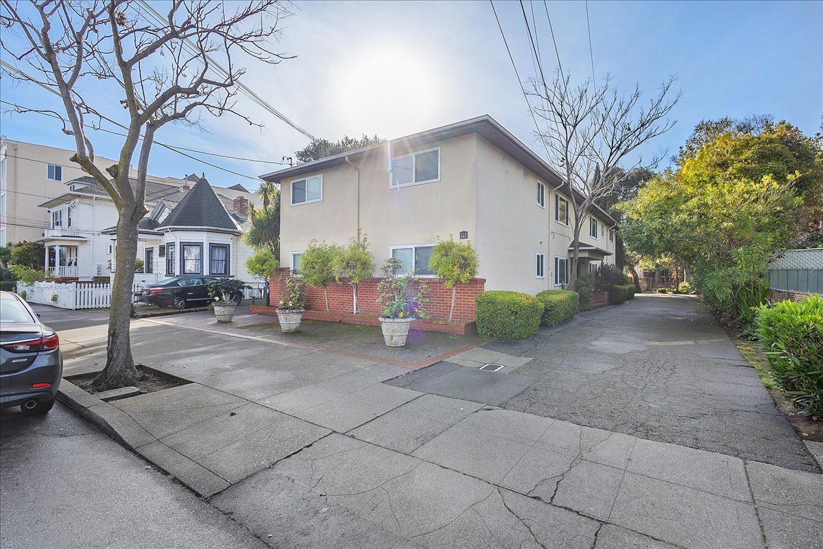 610 Santa Clara Ave #B