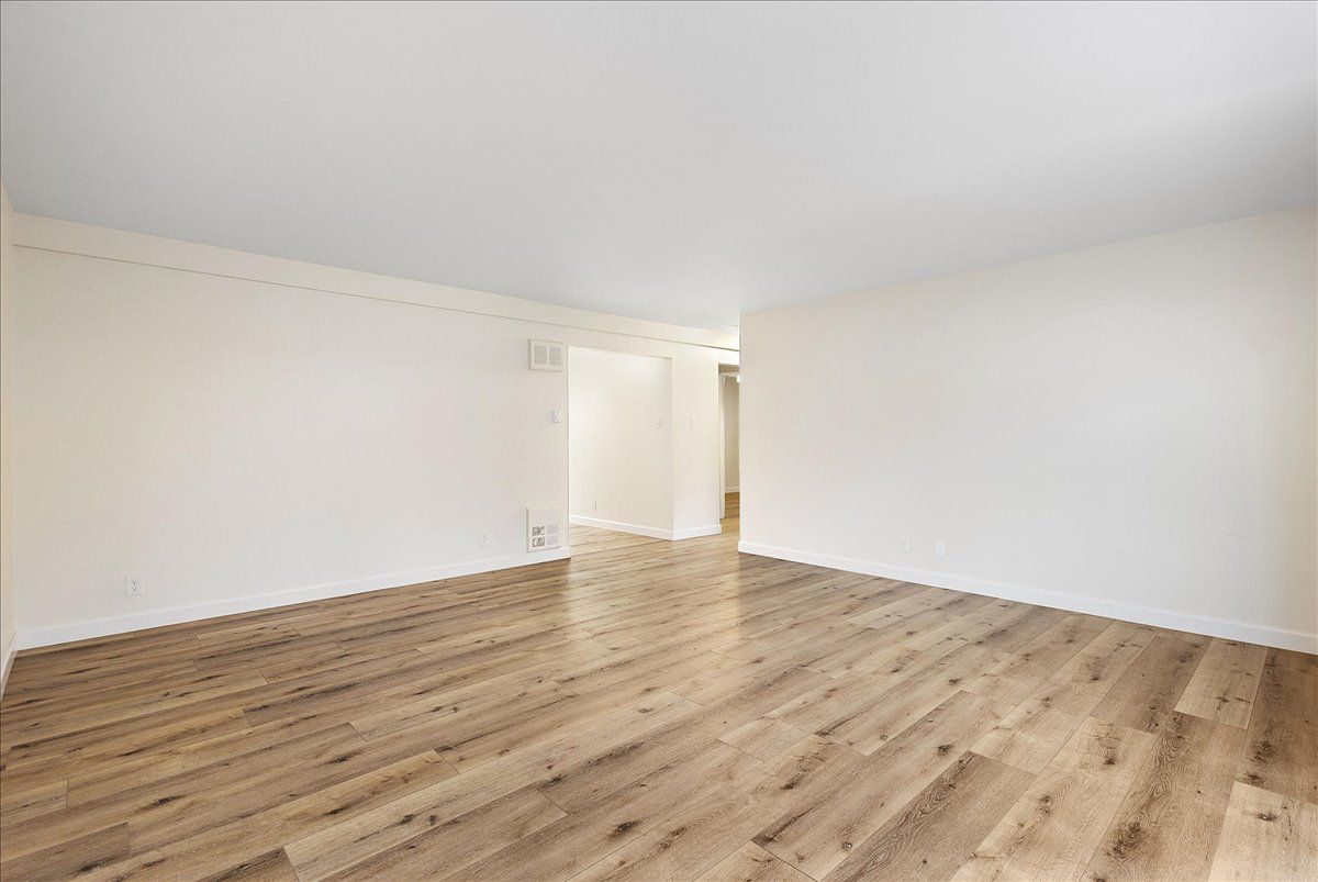 2015 Central Ave #D
