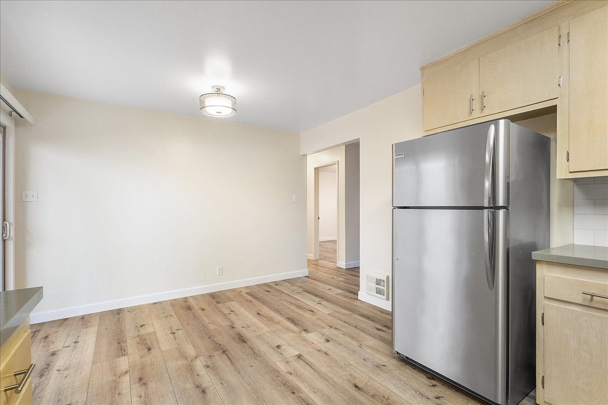 2015 Central Ave #D
