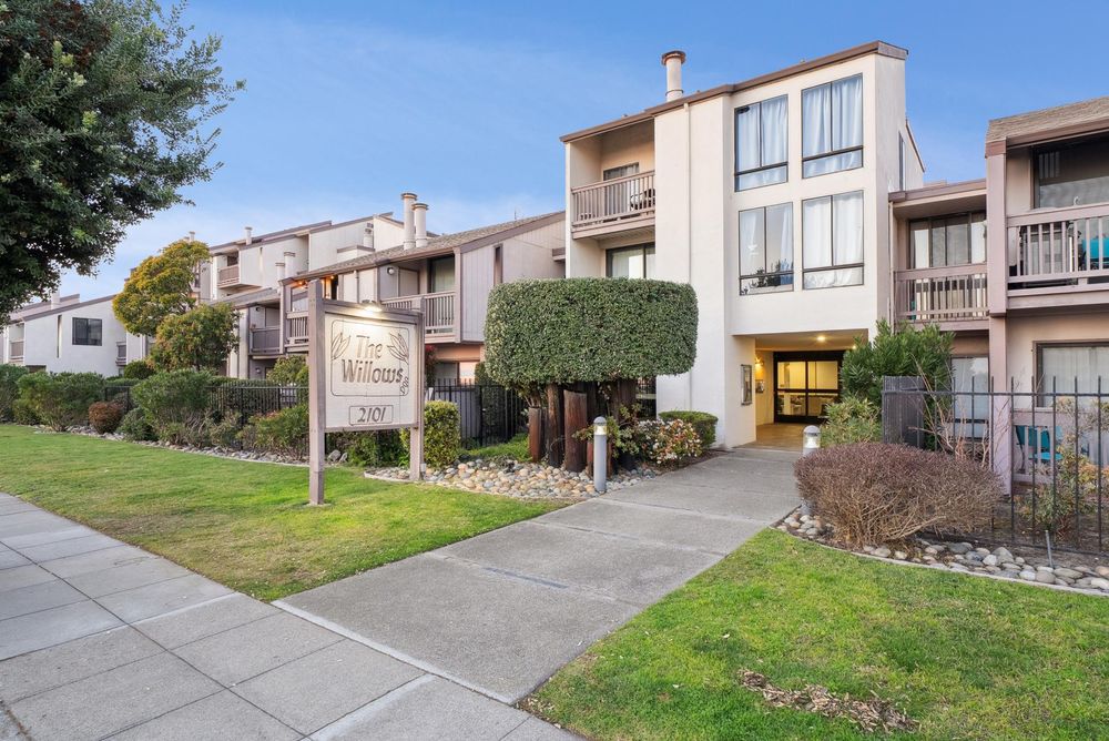 2101 Shoreline Dr #153