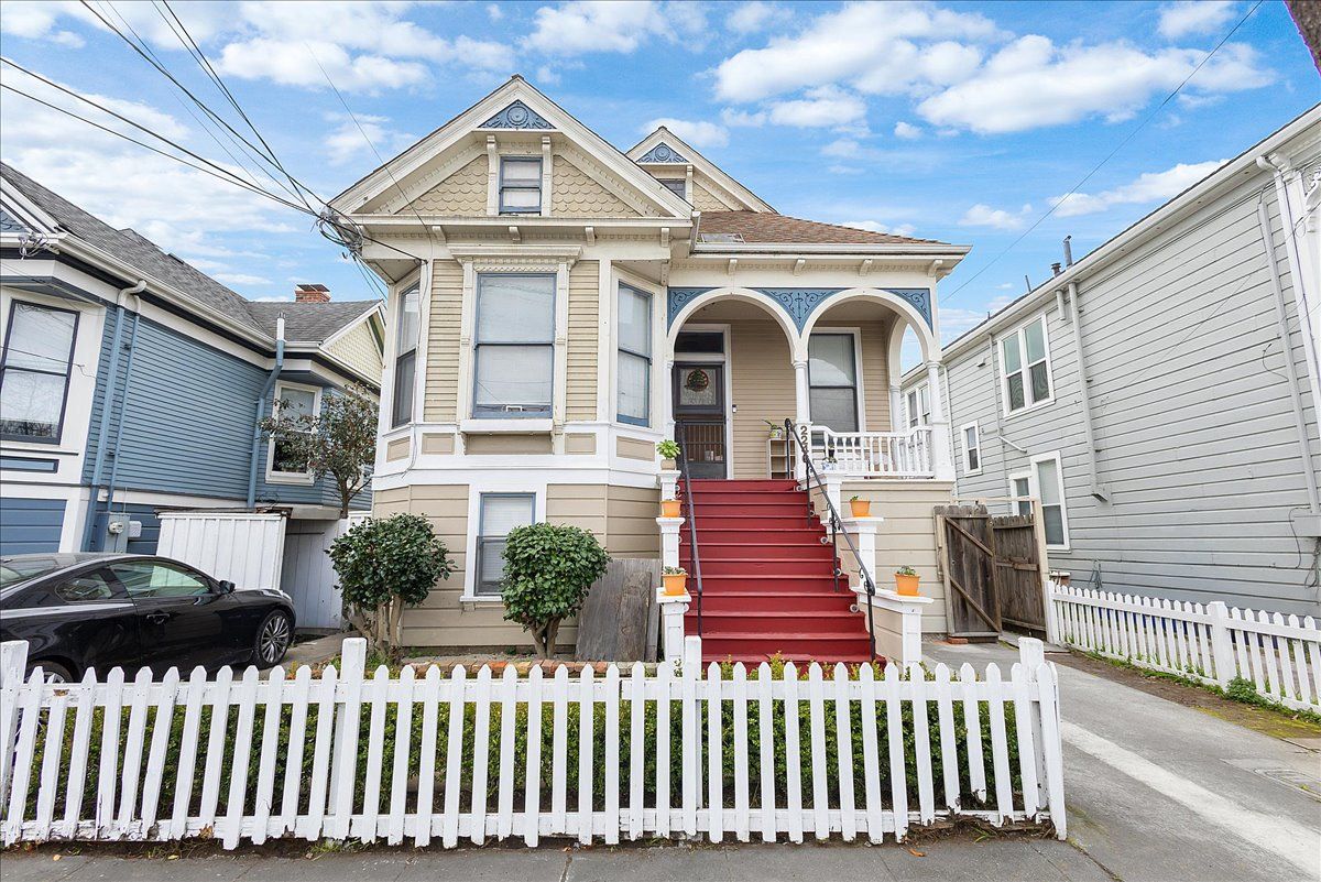 2246 Encinal Ave #B