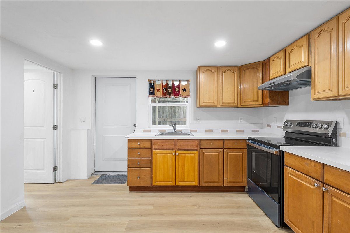 2246 Encinal Ave #B