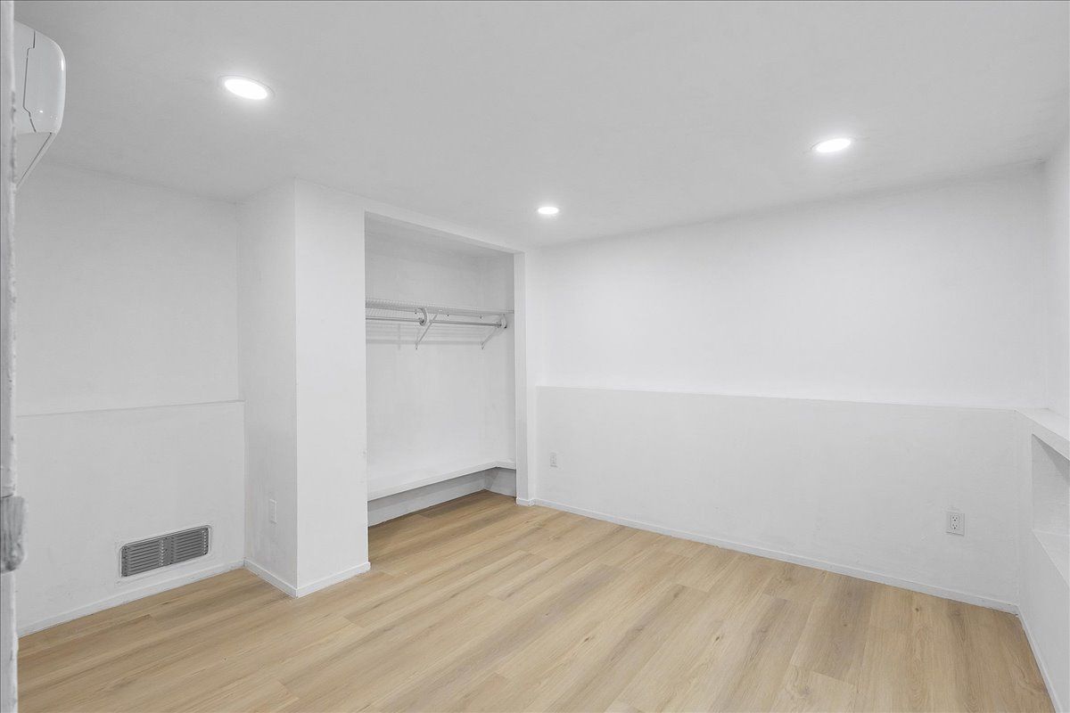 2246 Encinal Ave #B