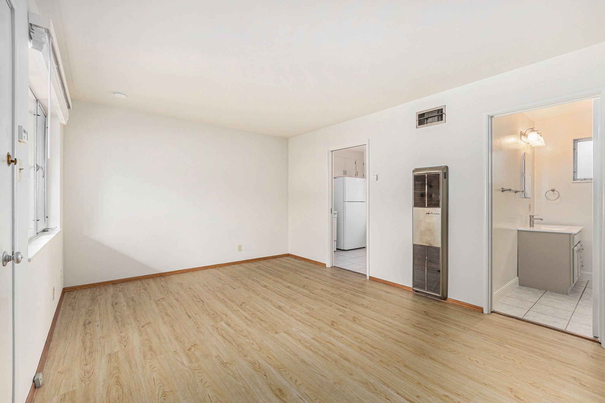 2145 Santa Clara Ave #H
