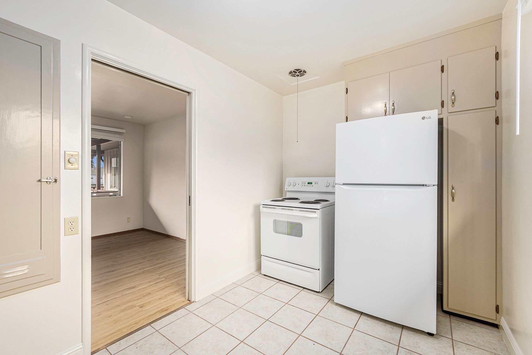 2145 Santa Clara Ave #H