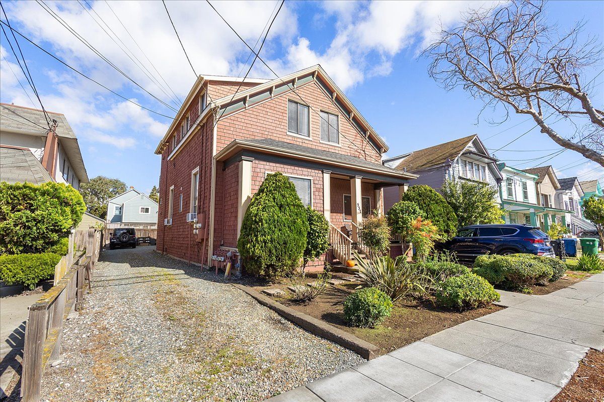 537 Central Ave #D
