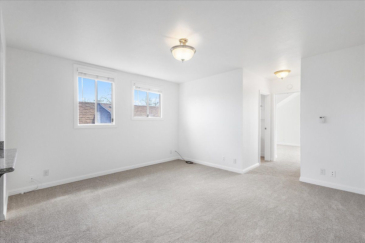 537 Central Ave #D