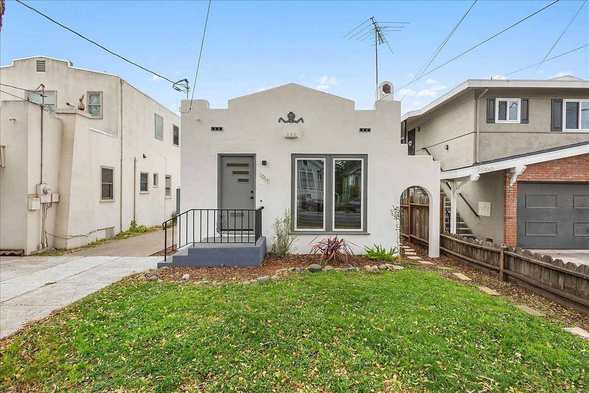 2064 Encinal Ave