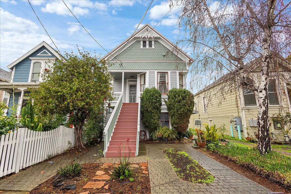 1817 Sherman St.