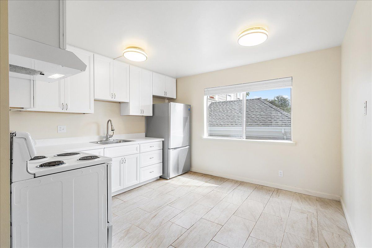 2208 San Antonio #D