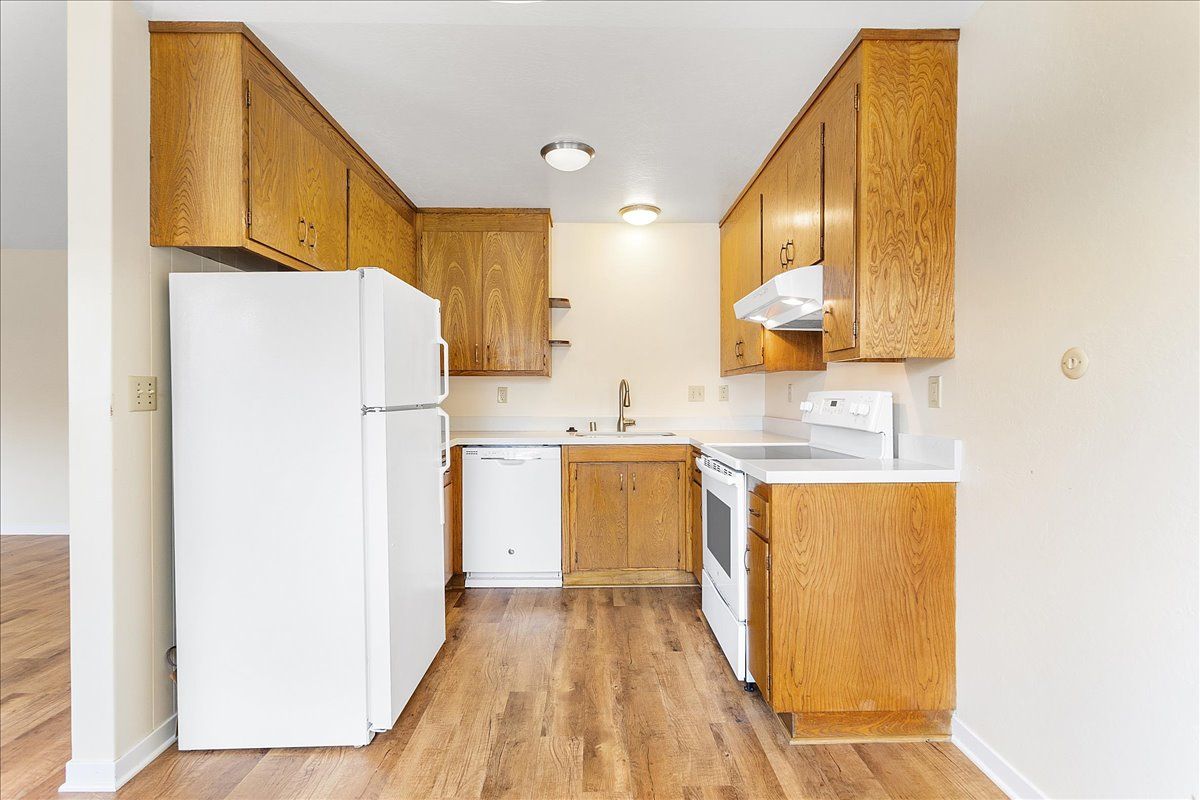 1501 Verdi St #B