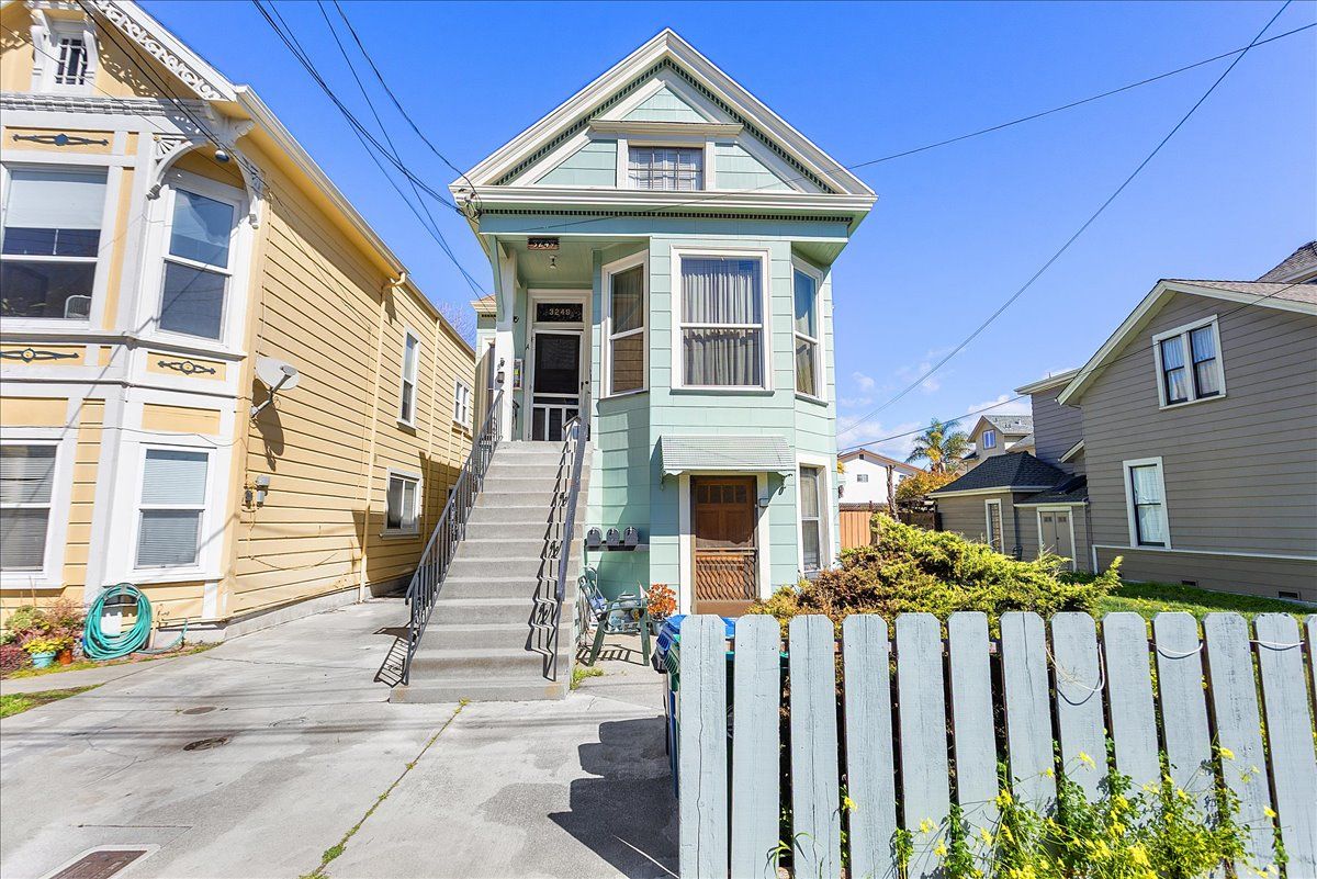 3249 Encinal Ave #B
