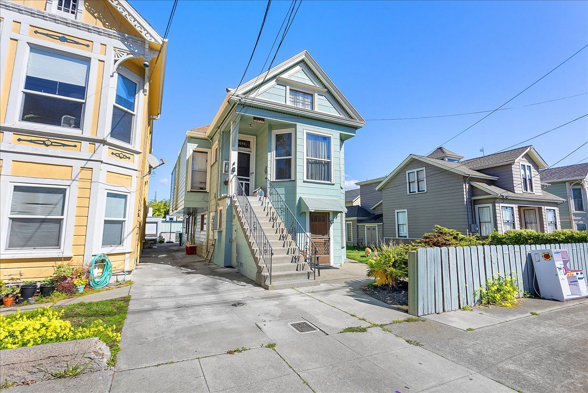 3249 Encinal Ave #B