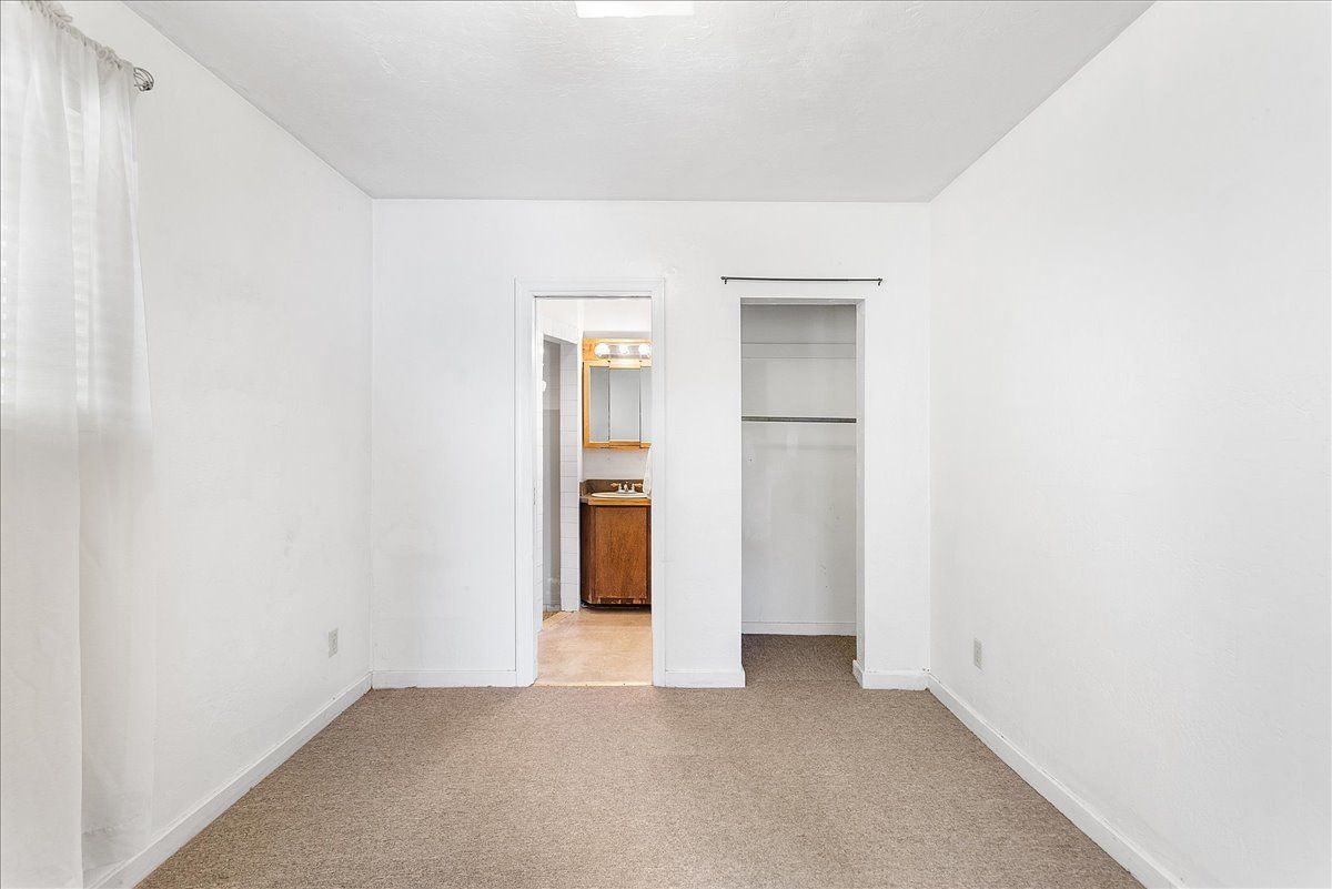 3249 Encinal Ave #B