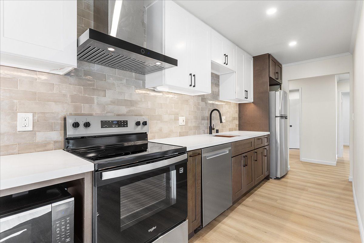 528 Merritt Ave #107