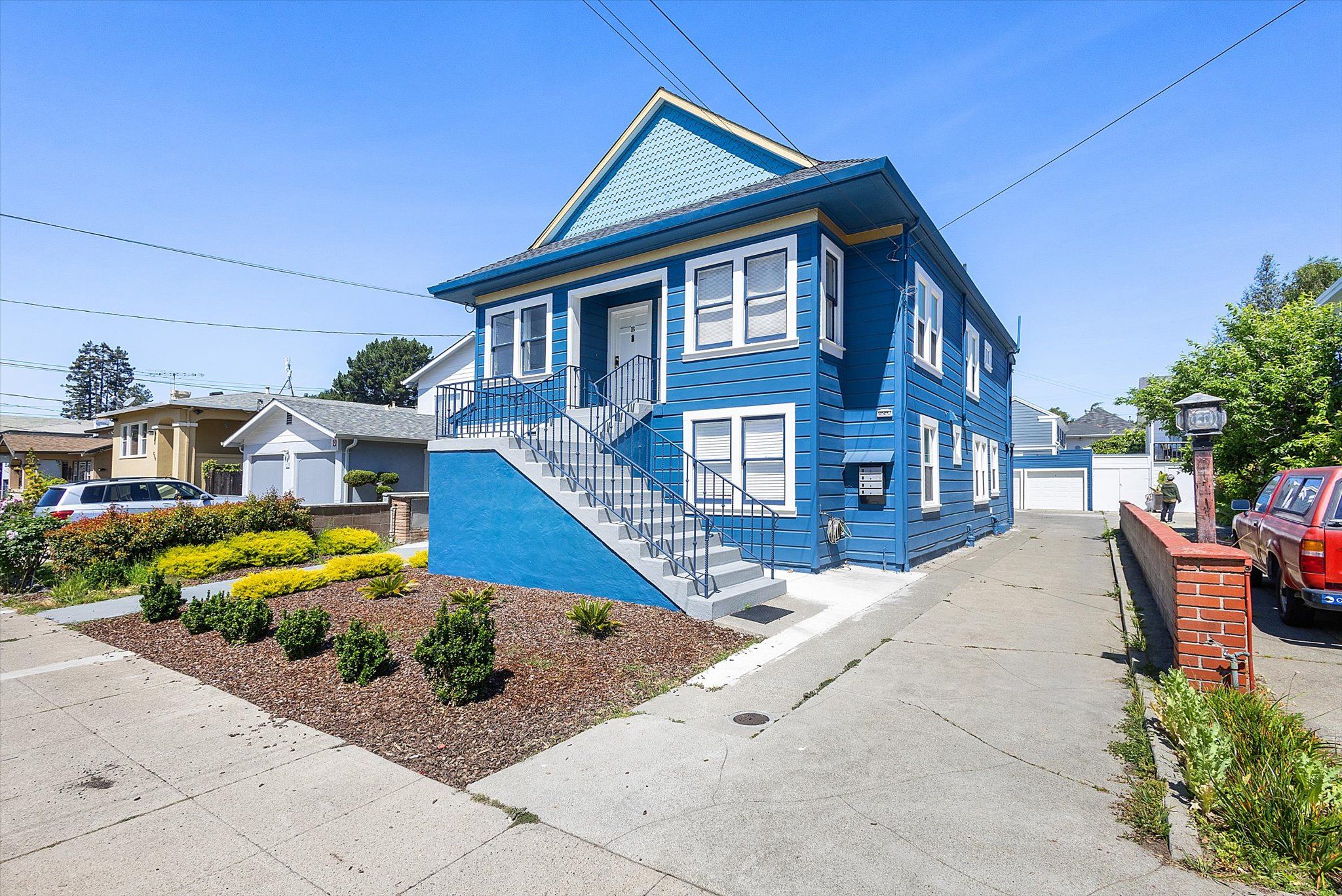 765 Taylor Ave B