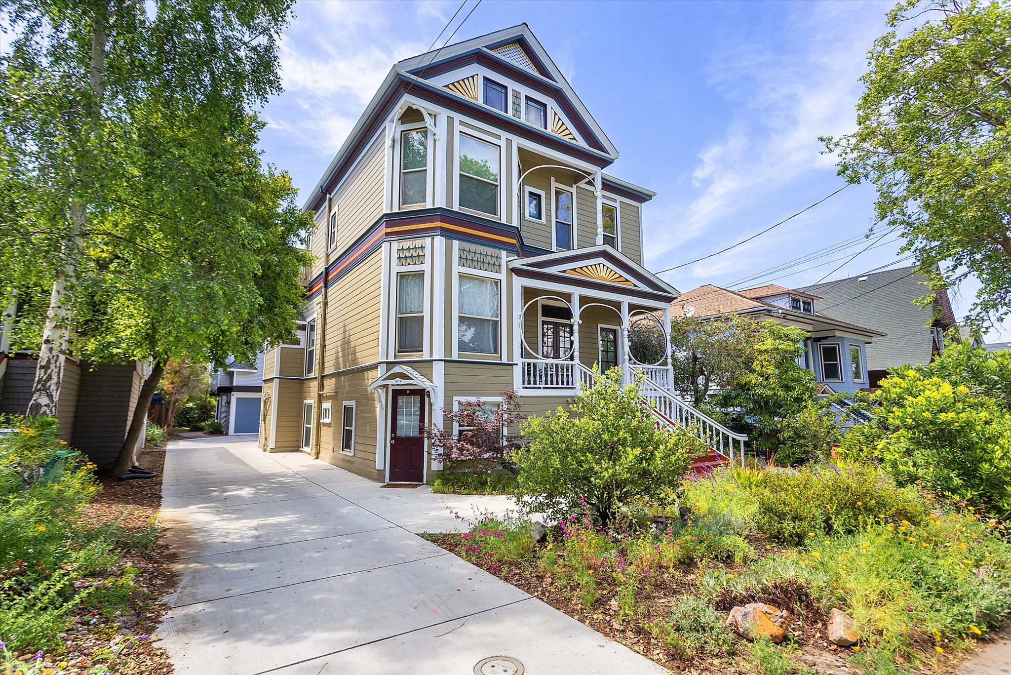1527 Verdi Street 