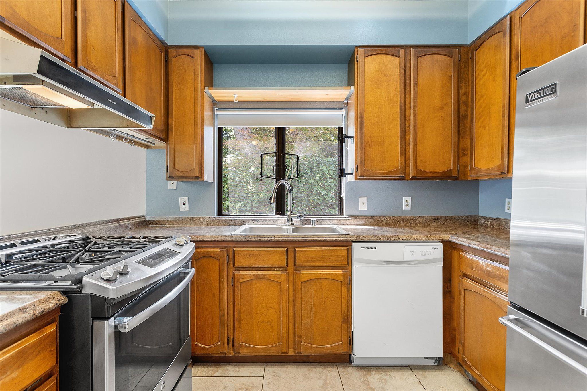 1527 Verdi Street 