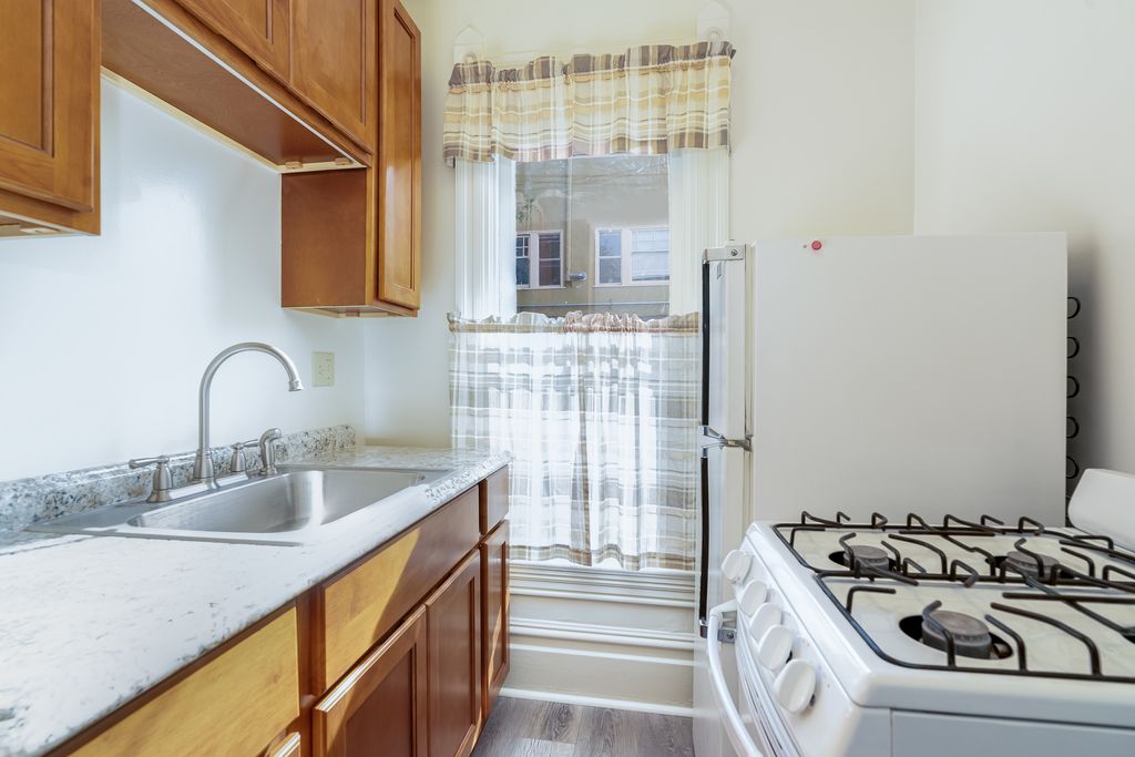 2309 San Jose Ave #4