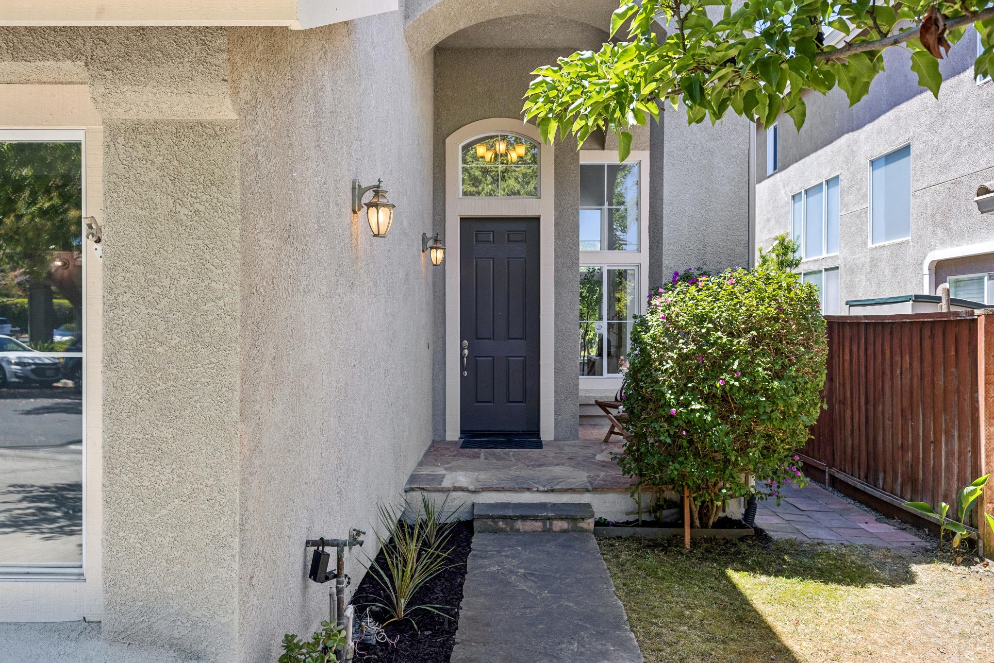 262 Ratto Rd