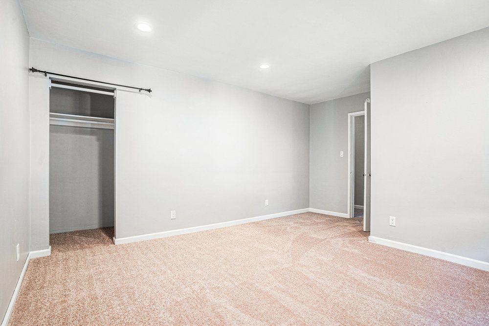1203 Benton St.