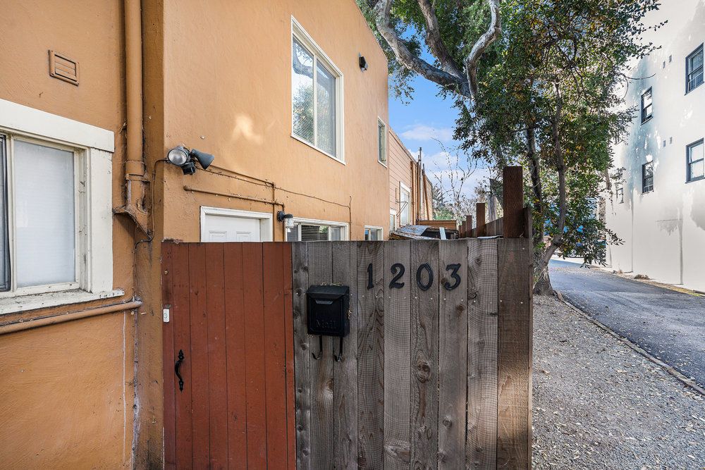 1203 Benton St.