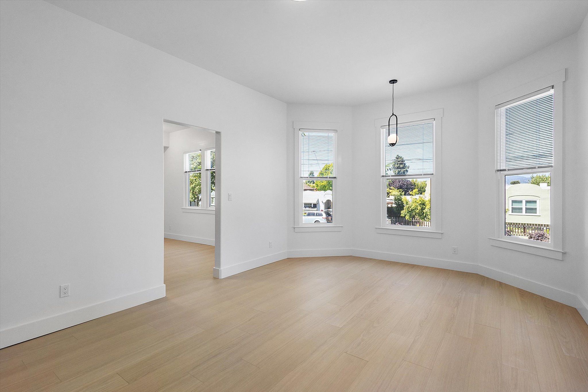 1533 Lafayette St #4