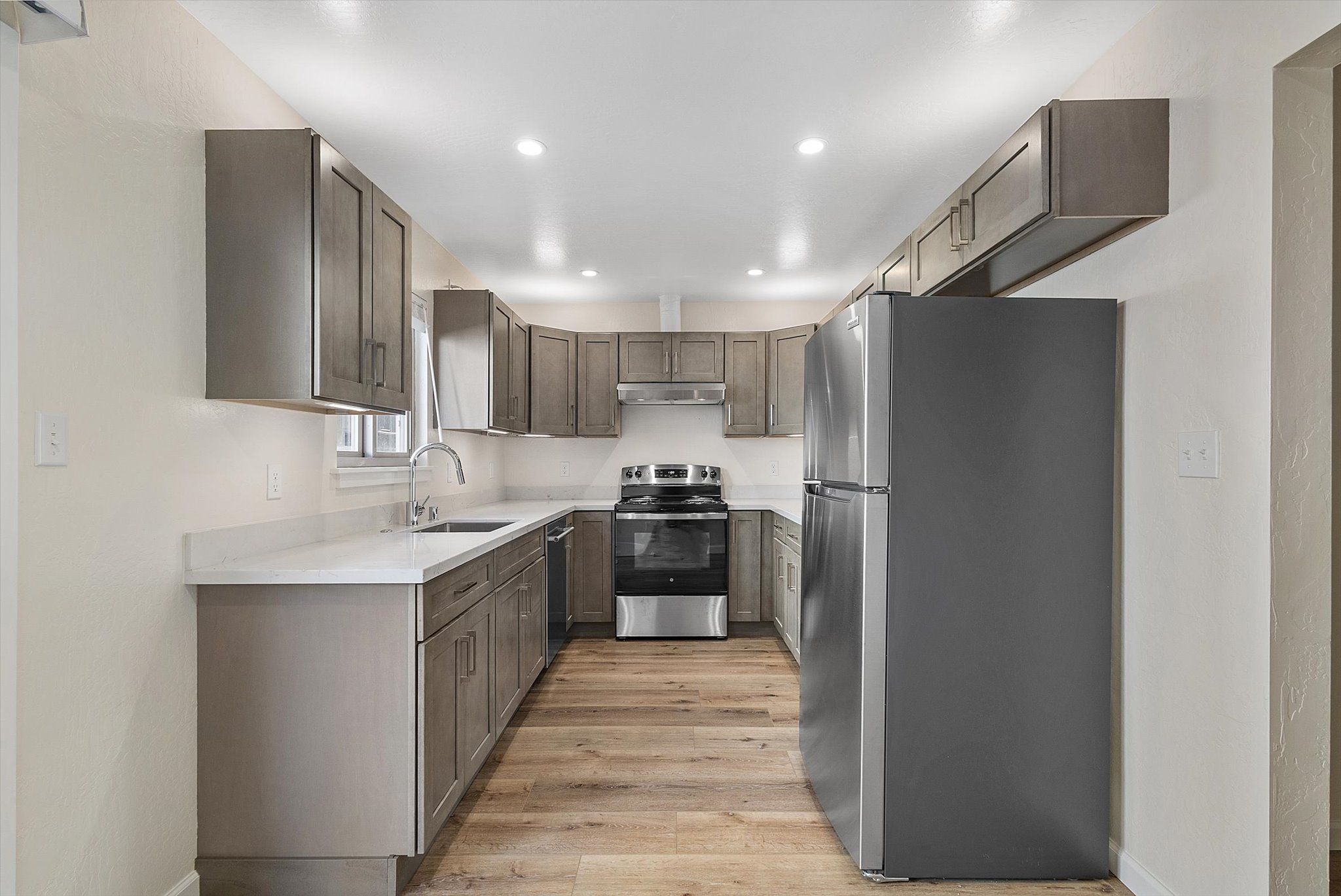 2015 Central Ave #C